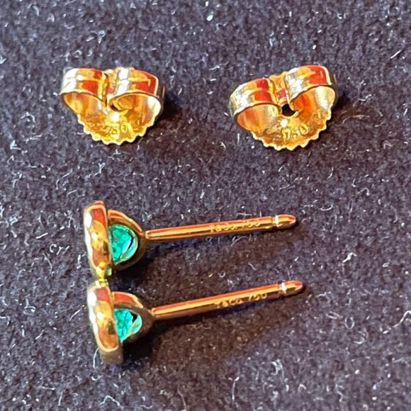 ❌SOLD❌ New TIFFANY & CO. x Elsa Peretti 18k Emerald Studs - Picture 6 of 8